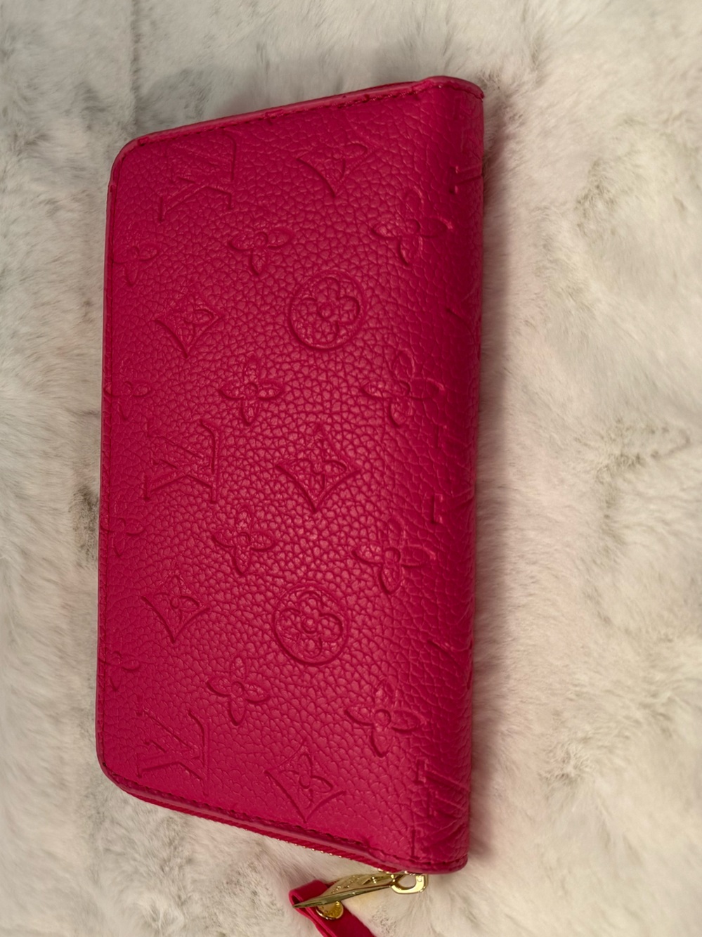 NWB Source Unknown Fuchsia Embossed Zip-Around Wallet